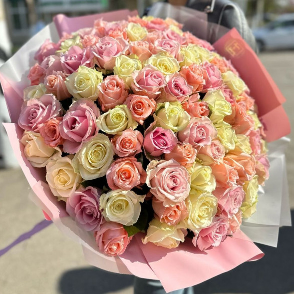 101 Роза радужный микс  в Старом Крыму