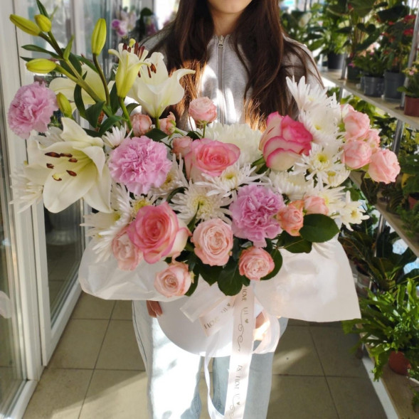 Композиция в коробке «Белый вальс»  в Старом Крыму